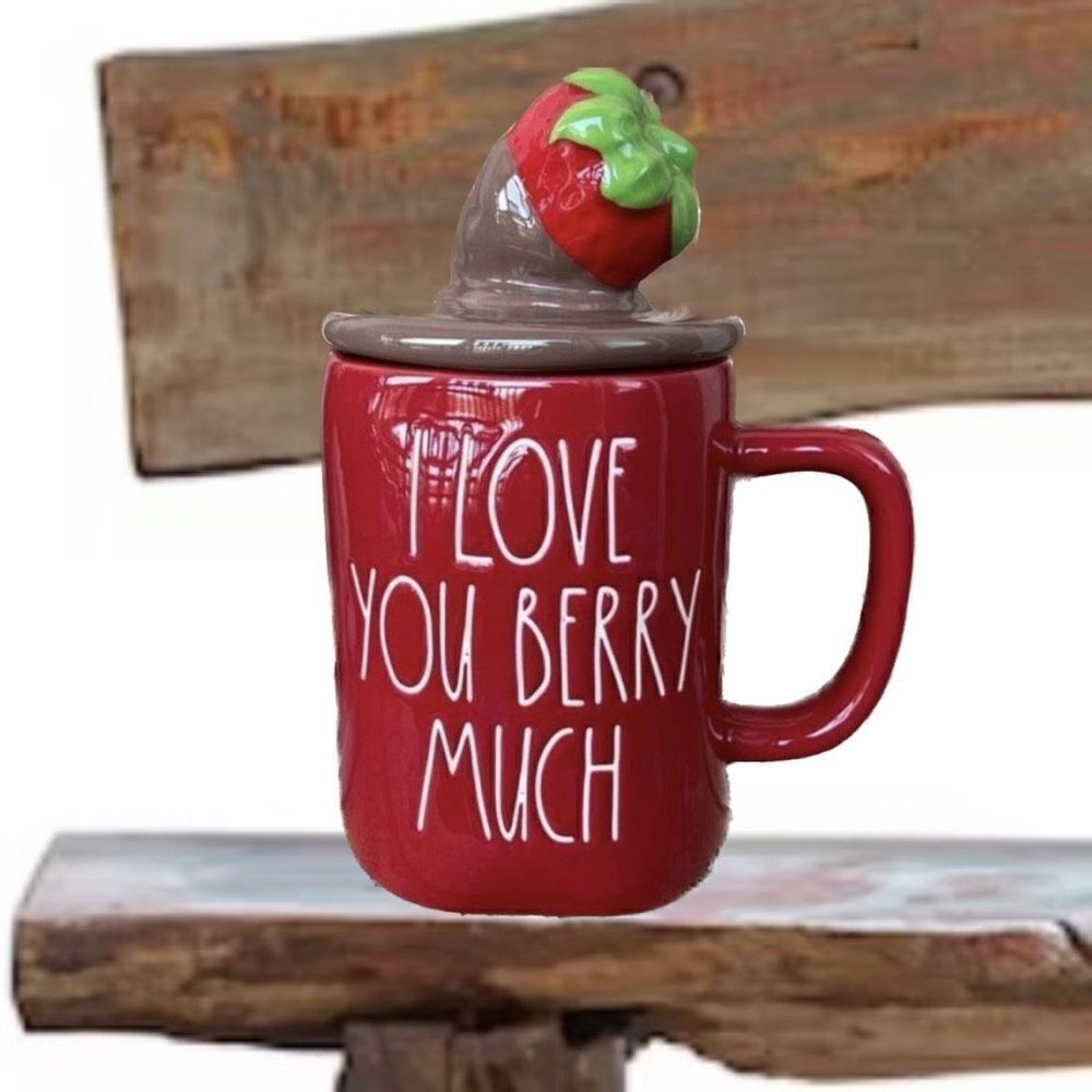 NWT Rae Dunn "I LOVE YOU BERRY MUCH"
Red Green Brown Mug W/Lid Strawberry Topper